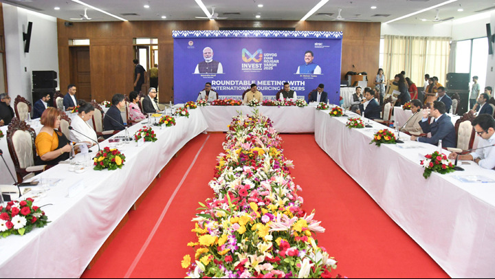 टेक्सटाइल-फैशन हब बनेगा प्रदेश, इंटरनेशनल मार्केट में दिखेंगे हमारे प्रोडक्ट, सीएम डॉ. मोहन बोले- उद्योगपतियों की पसंदीदा जगह है एमपी